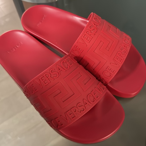 Versace flip-flops brand new - Picture 2 of 5